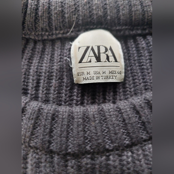 Zara Men's Colorful Striped Crewneck Sweater - Picture 2 of 3